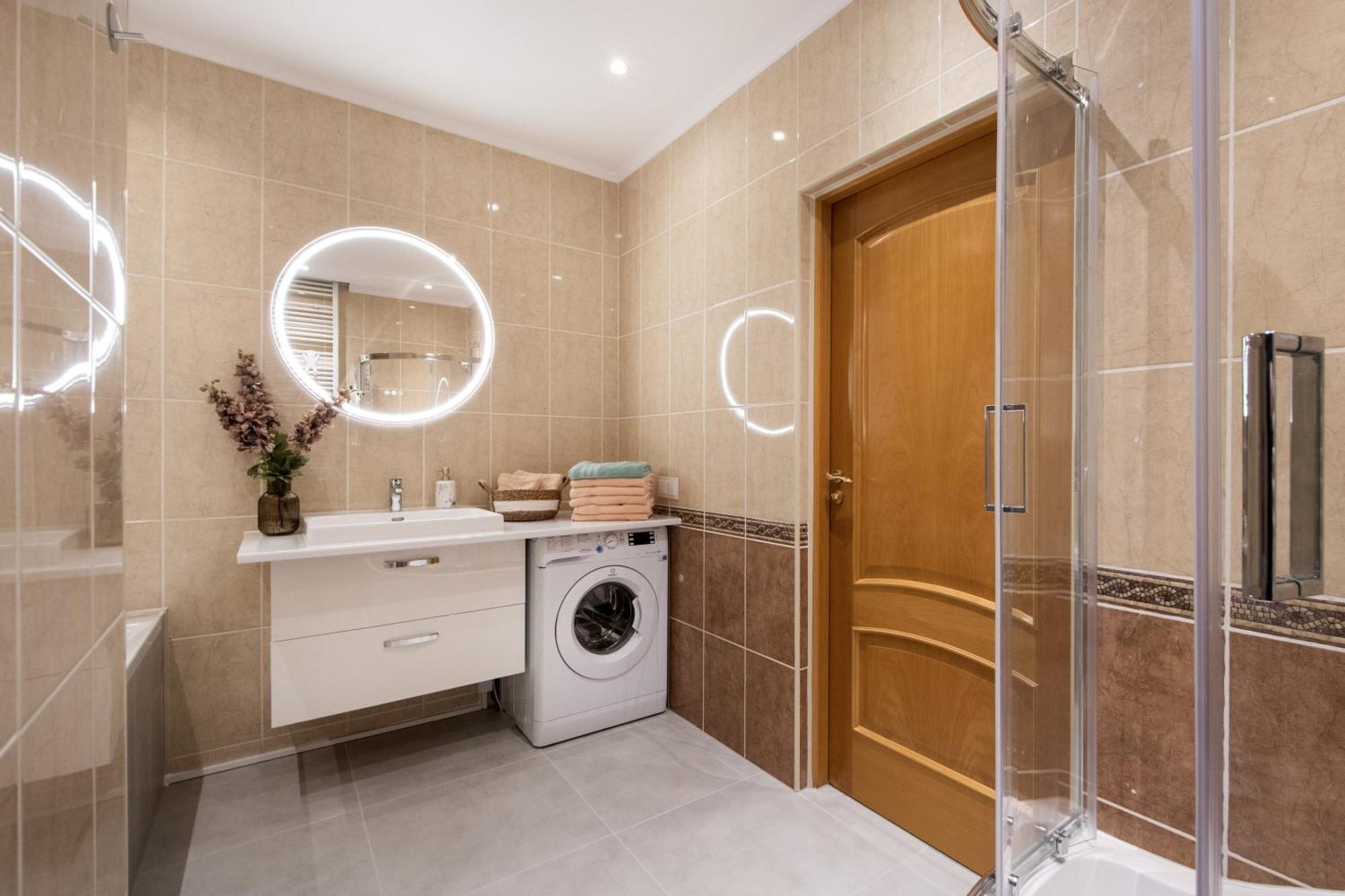 Apartment Gama Great Location & Famili 120m 2-12 People *